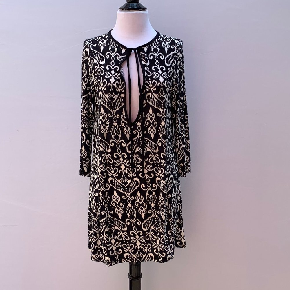 Athena Front Keyhole Printed Cover-Up Dress Size S